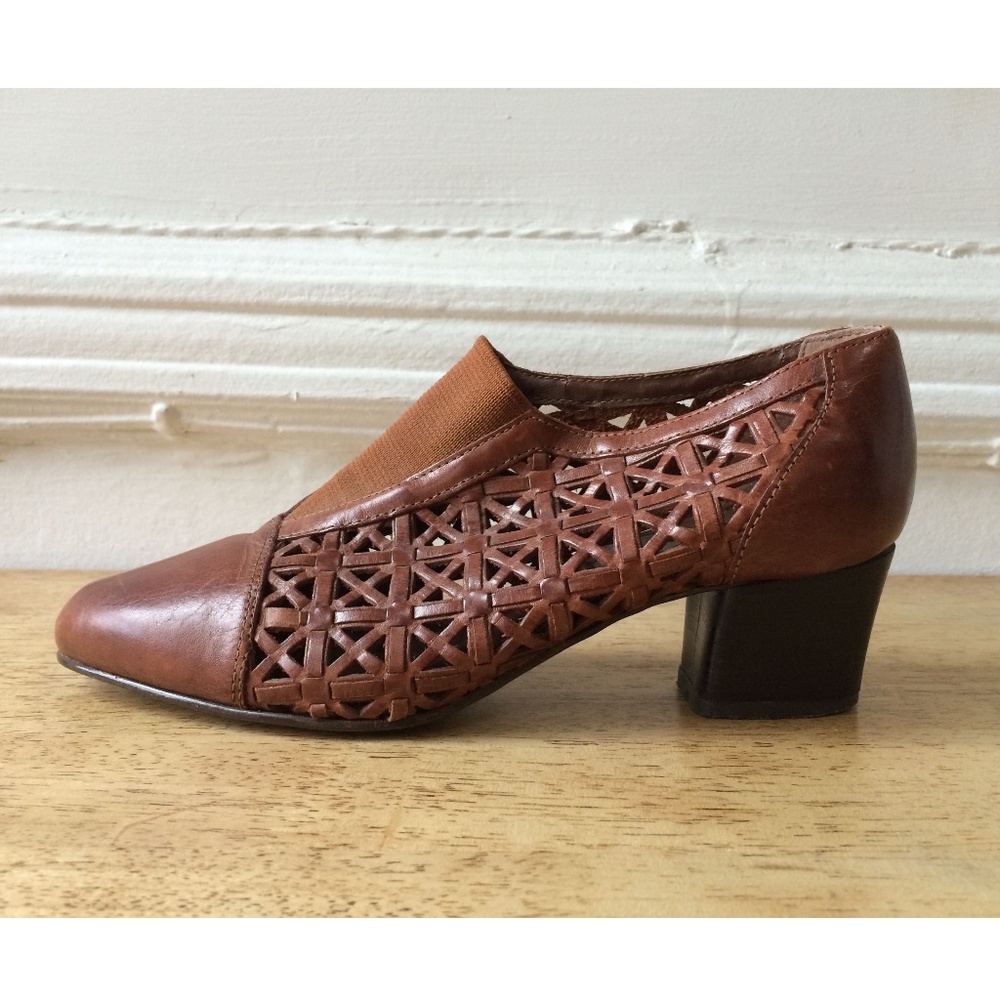 Vintage Woven Cut-out Leather Heels
